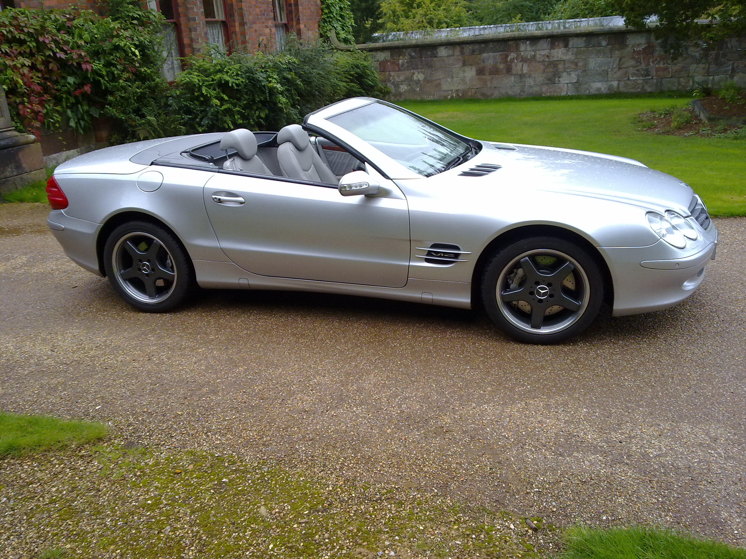 SL600FRONTRIGHTTOPDOWN.jpg