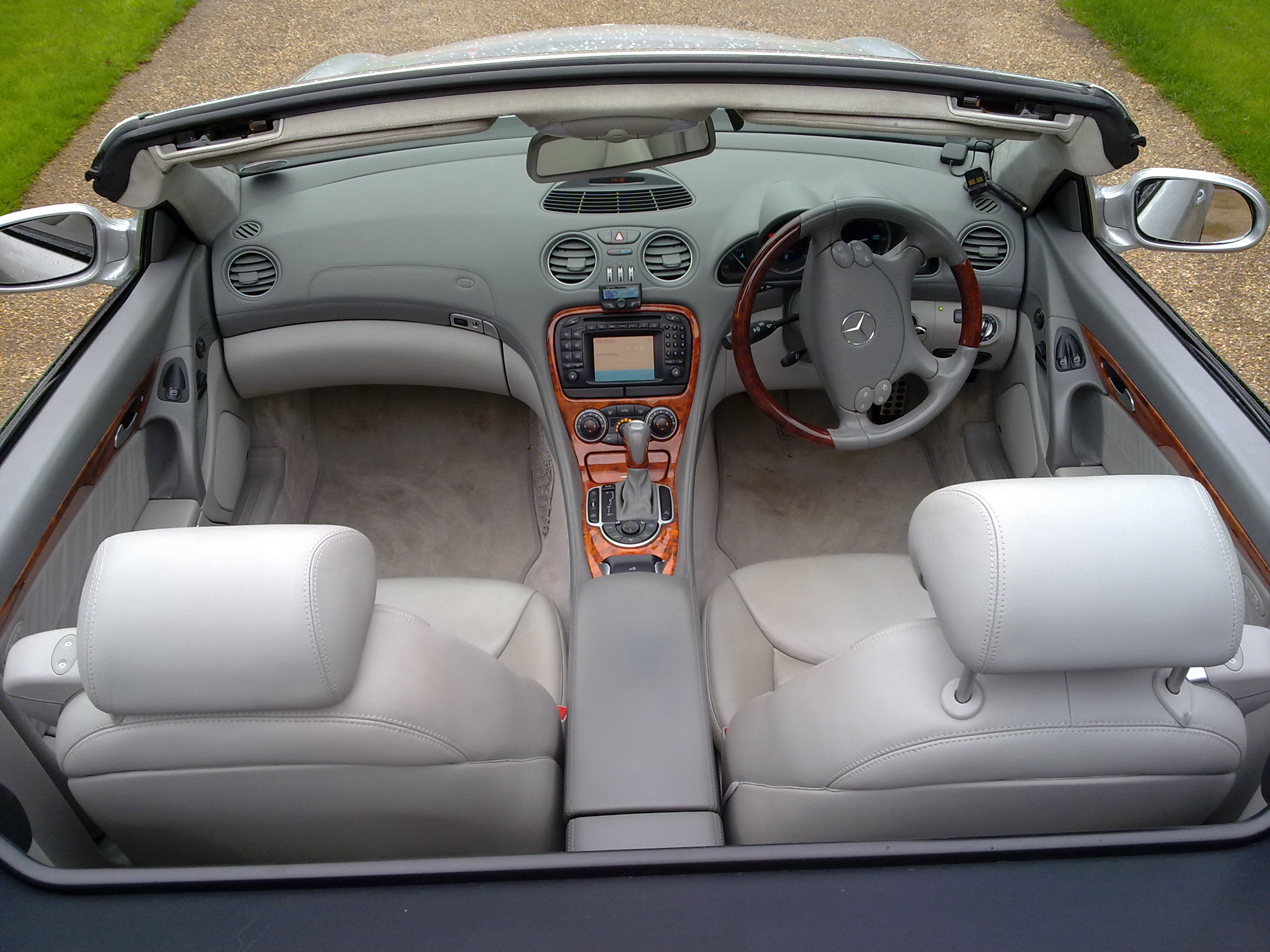 SL600PLANVIEWCABIN.jpg